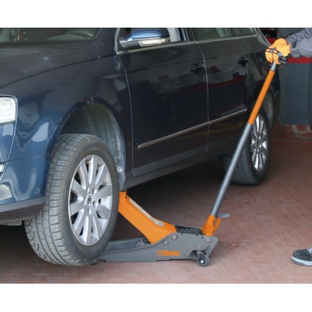 BETA 3029/2T Sollevatore idraulico ribassato a 4 ruote da 2 tonnellate