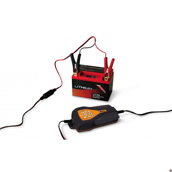 1498/2A - Caricabatterie elettronico 12V per motocicli