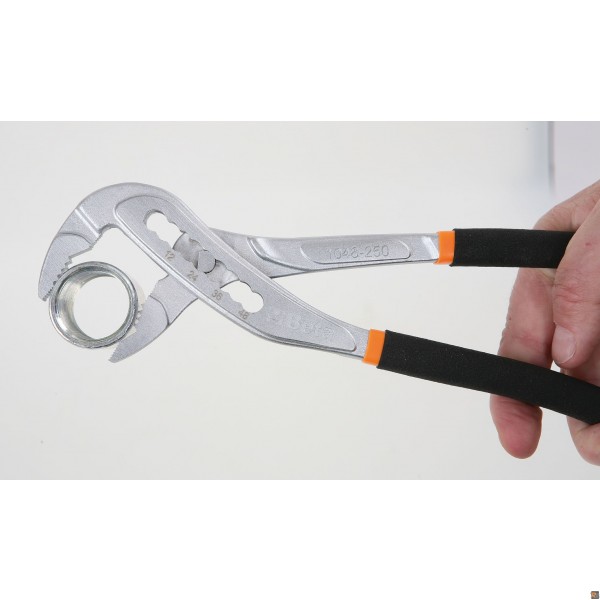 PINZA REGOLABILE A CERNIERA CHIUSA E IMPUGNATURA BIMATERIALE
