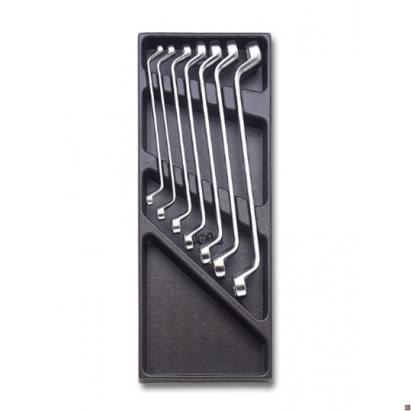 T40 - TERMOFORMATO RIGIDO CON ASSORTIMENTO DI UTENSILI