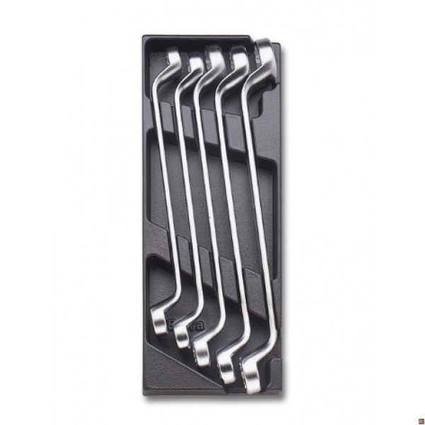 T41 - TERMOFORMATO RIGIDO CON ASSORTIMENTO DI UTENSILI