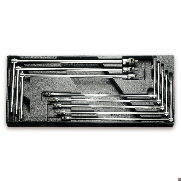 T65- TERMOFORMATO RIGIDO CON ASSORTIMENTO DI UTENSILI