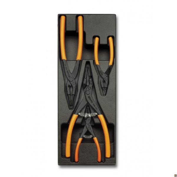 T146 - TERMOFORMATO RIGIDO CON ASSORTIMENTO DI UTENSILI