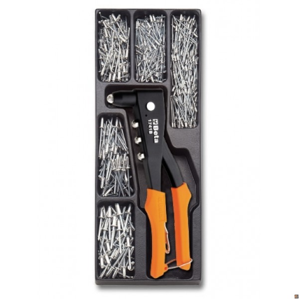 T281 - TERMOFORMATO RIGIDO CON ASSORTIMENTO DI UTENSILI